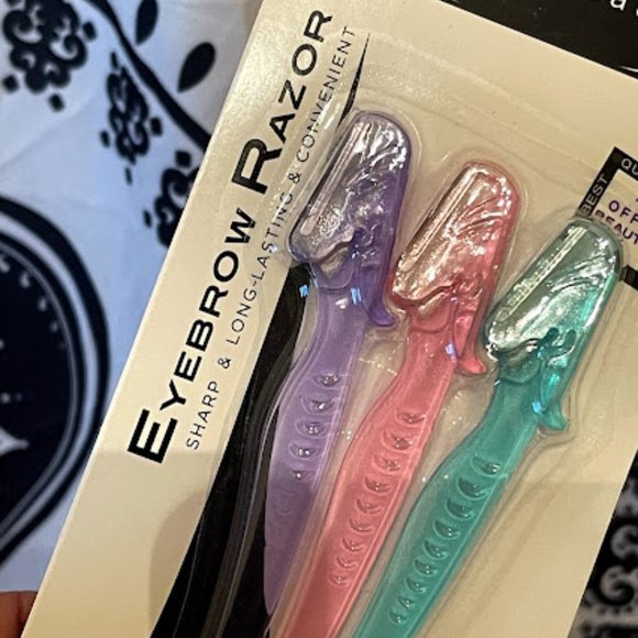 3 PC Eyebrow Razors - Picture 3 of 3